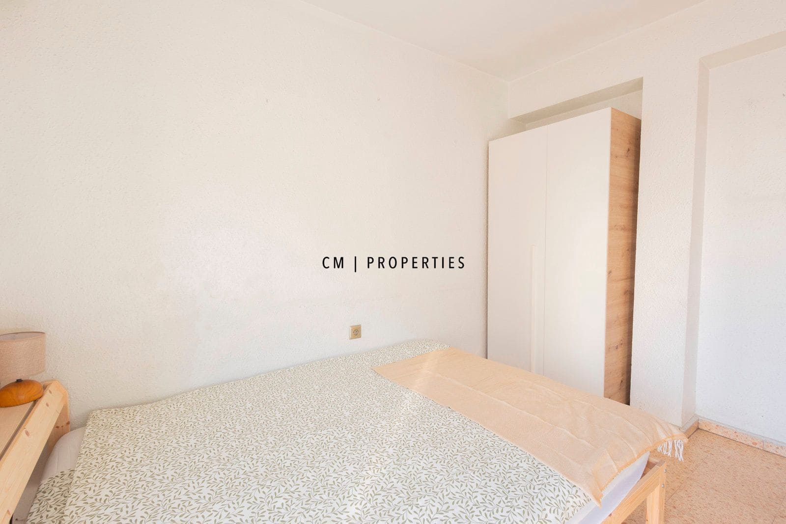 4 camera da letto Appartamento da affittare in Valencia citta - 1.500 € (Rif: 9424506)