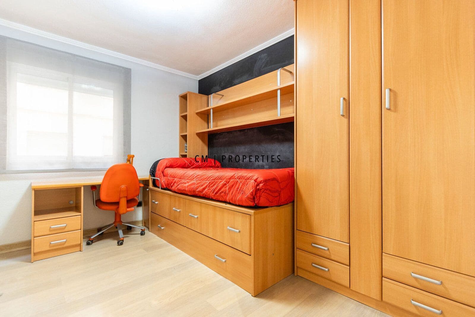 3 sypialnia Mieszkanie do wynajęcia w Miasto Walencja z garażem - 1 300 € (Ref: 9428701)