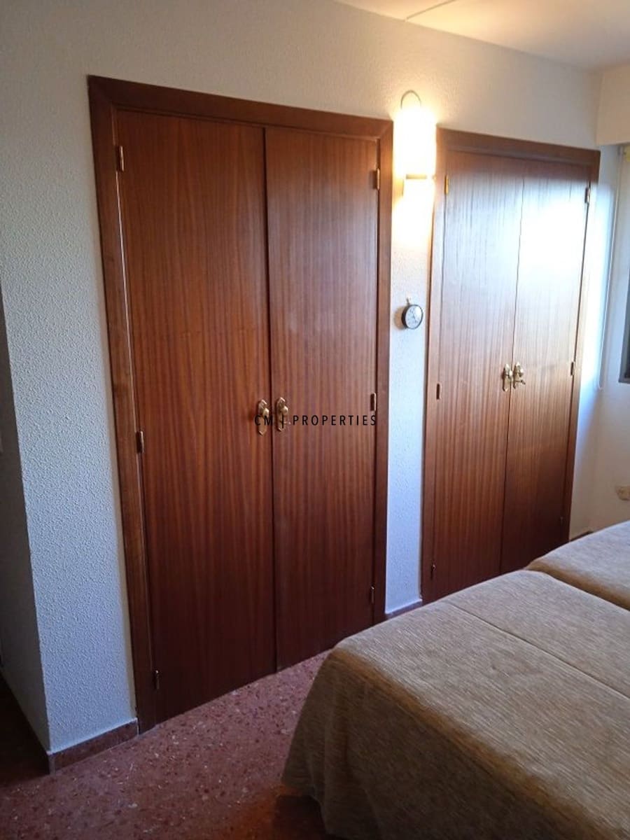 4 slaapkamer Flat te huur in Valencia stad - € 1.350 (Ref: 9432440)