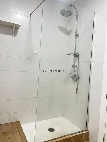 4 soverom Leilighet til leie i La Roqueta, Valencia by - € 1 700 (Ref: 9432441)