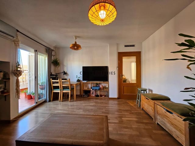 3 bedroom Penthouse for rent in Centro Ciudad, Paterna - € 1,350 (Ref: 9432856)