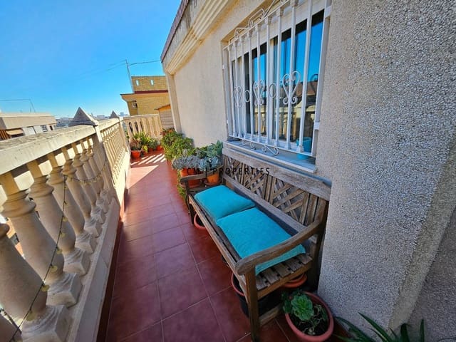 3 bedroom Penthouse for rent in Centro Ciudad, Paterna - € 1,350 (Ref: 9432856)