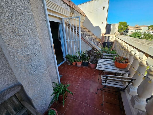 3 bedroom Penthouse for rent in Centro Ciudad, Paterna - € 1,350 (Ref: 9432856)