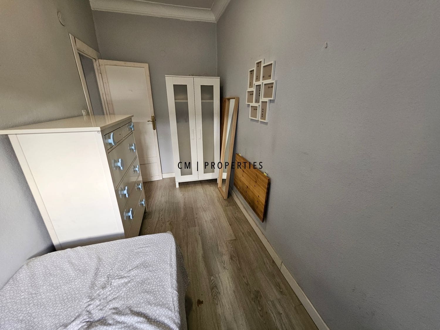 3 makuuhuone Asunto vuokrattavana paikassa Valencia kaupunki mukana uima-altaan - 1 350 € (Ref: 9434939)