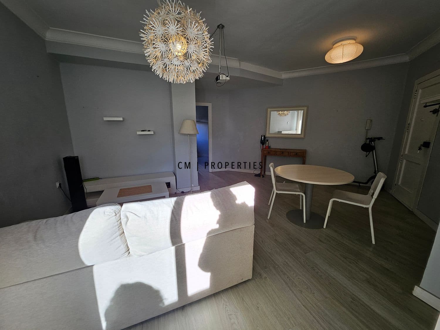 3 makuuhuone Asunto vuokrattavana paikassa Valencia kaupunki mukana uima-altaan - 1 350 € (Ref: 9434939)