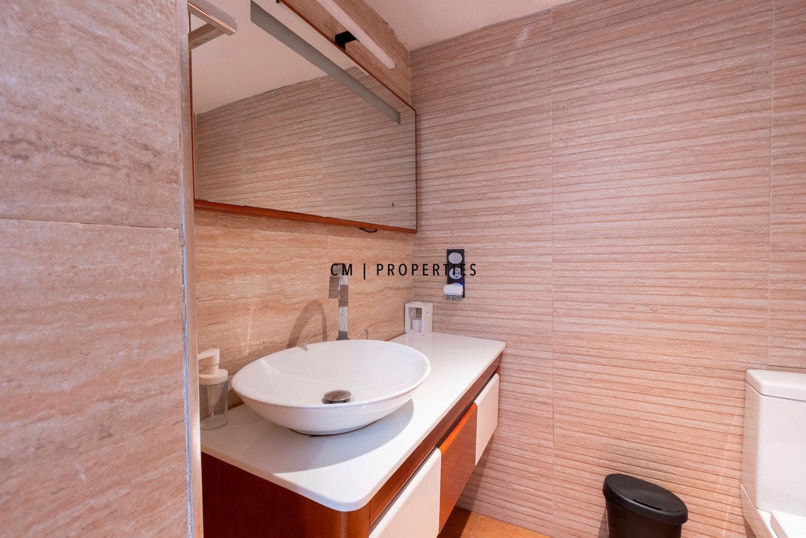 1 soveværelse Lejlighed til leje i Valencia by med garage - € 1.700 (Ref: 9434940)