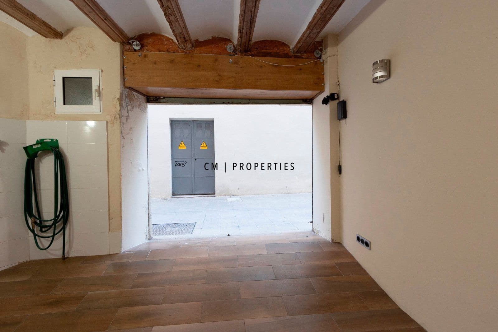 1 soveværelse Lejlighed til leje i Valencia by med garage - € 1.700 (Ref: 9434940)