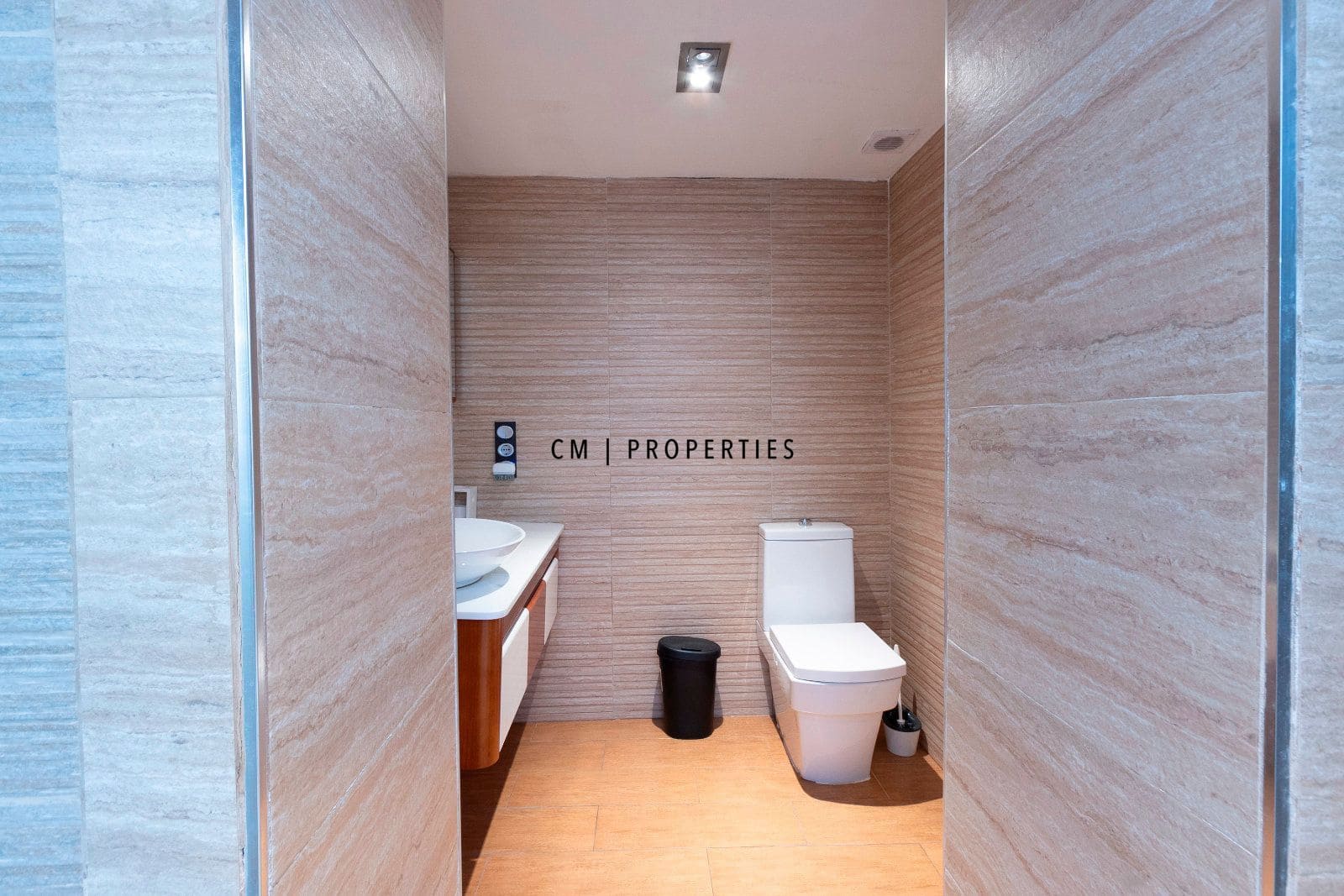 1 soveværelse Lejlighed til leje i Valencia by med garage - € 1.700 (Ref: 9434940)