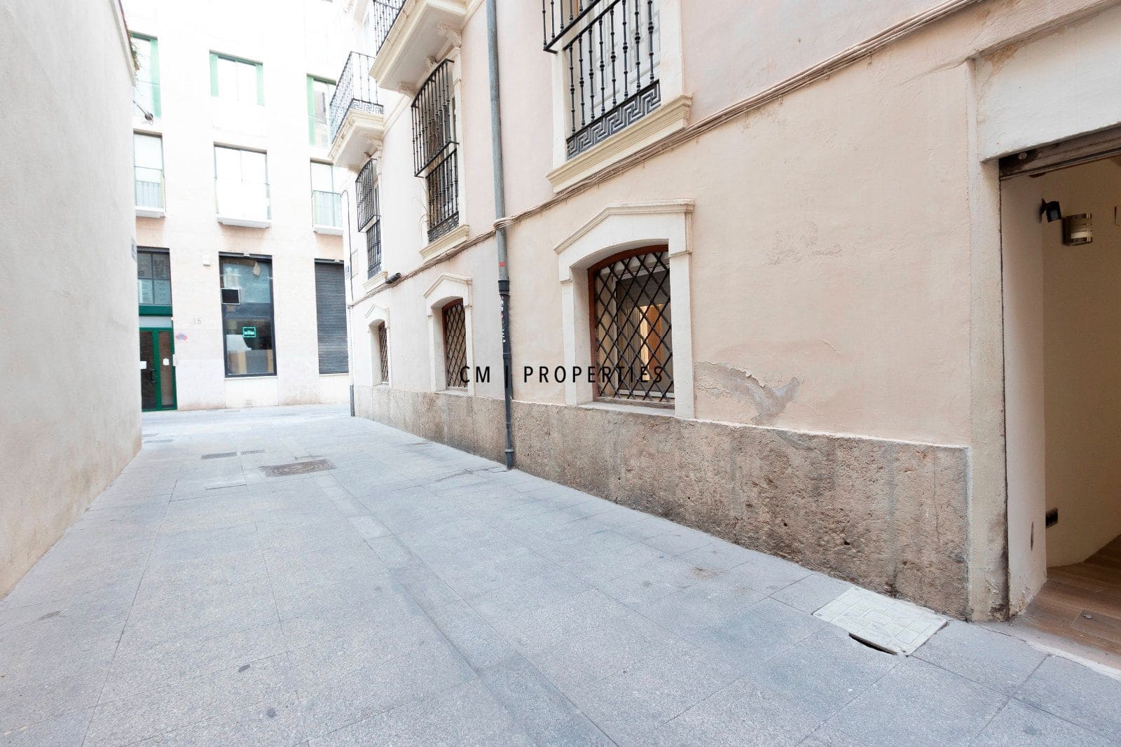 1 soveværelse Lejlighed til leje i Valencia by med garage - € 1.700 (Ref: 9434940)