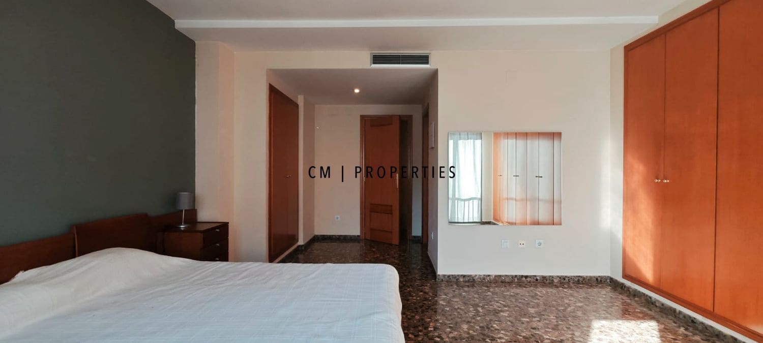 3 sypialnia Mieszkanie do wynajęcia w Miasto Walencja z garażem - 1 500 € (Ref: 9434941)