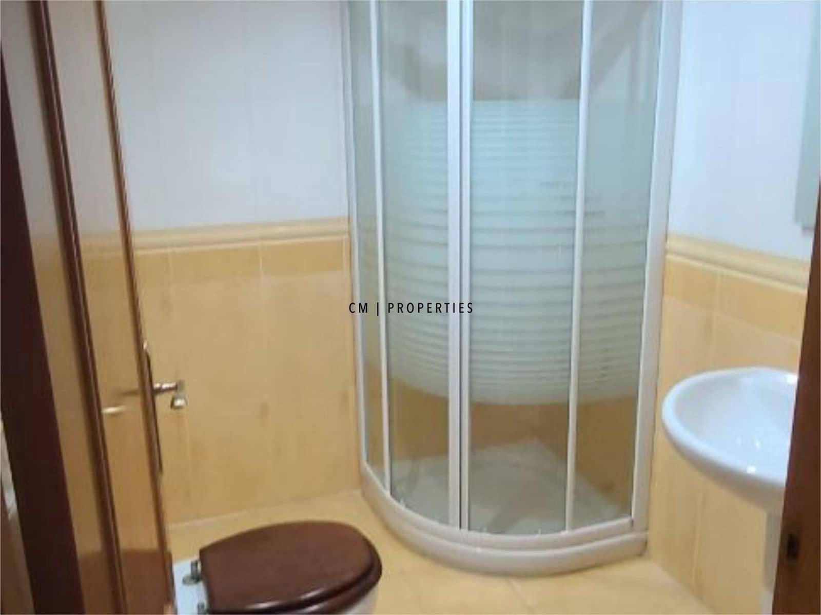 2 slaapkamer Flat te huur in Valencia stad met garage - € 1.450 (Ref: 9436186)