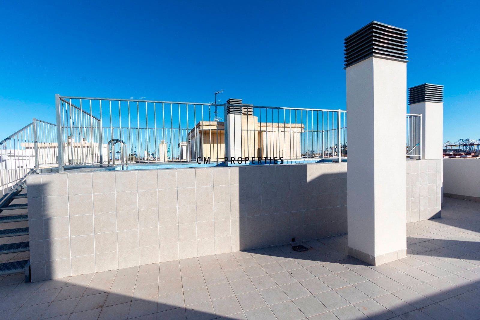 3 sypialnia Mieszkanie na sprzedaż w Miasto Walencja z basenem garażem - 370 000 € (Ref: 9436300)