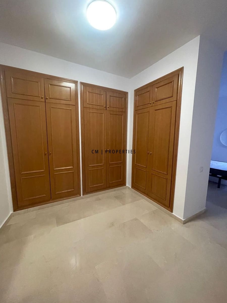 3 sypialnia Mieszkanie do wynajęcia w Miasto Walencja z garażem - 2 800 € (Ref: 9437758)