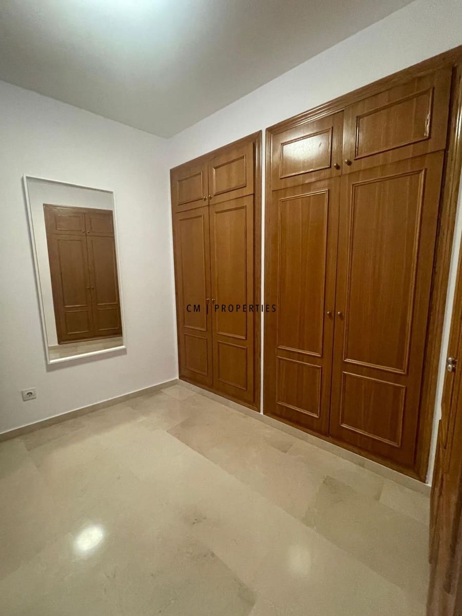 3 sypialnia Mieszkanie do wynajęcia w Miasto Walencja z garażem - 2 800 € (Ref: 9437758)