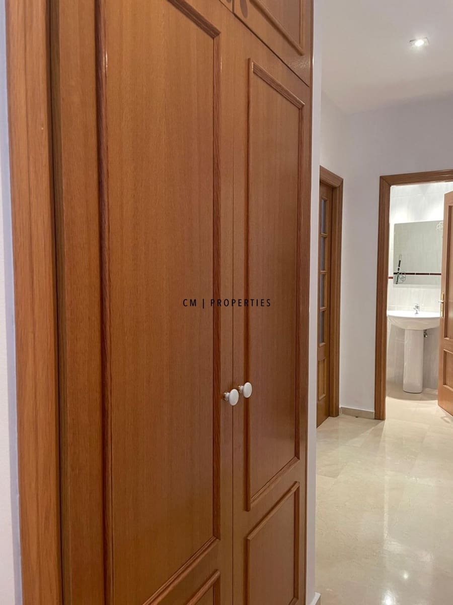 3 sypialnia Mieszkanie do wynajęcia w Miasto Walencja z garażem - 2 800 € (Ref: 9437758)