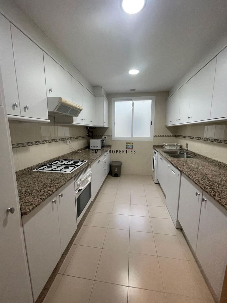 3 sypialnia Mieszkanie do wynajęcia w Miasto Walencja z garażem - 2 800 € (Ref: 9437758)