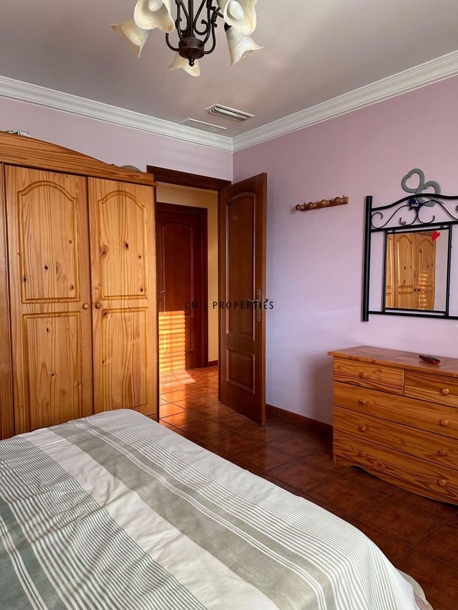 4 soveværelse Villa til salg i Torrent med garage - € 555.000 (Ref: 9438818)