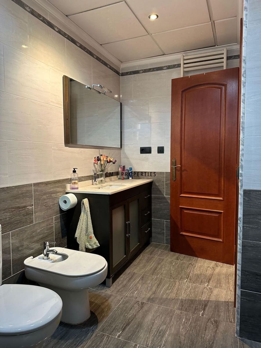 4 soveværelse Villa til salg i Torrent med garage - € 555.000 (Ref: 9438818)