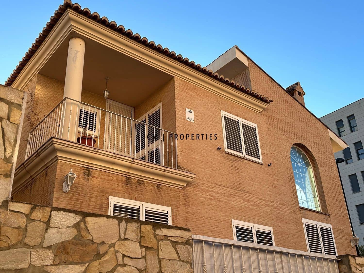 4 soveværelse Villa til salg i Torrent med garage - € 555.000 (Ref: 9438818)