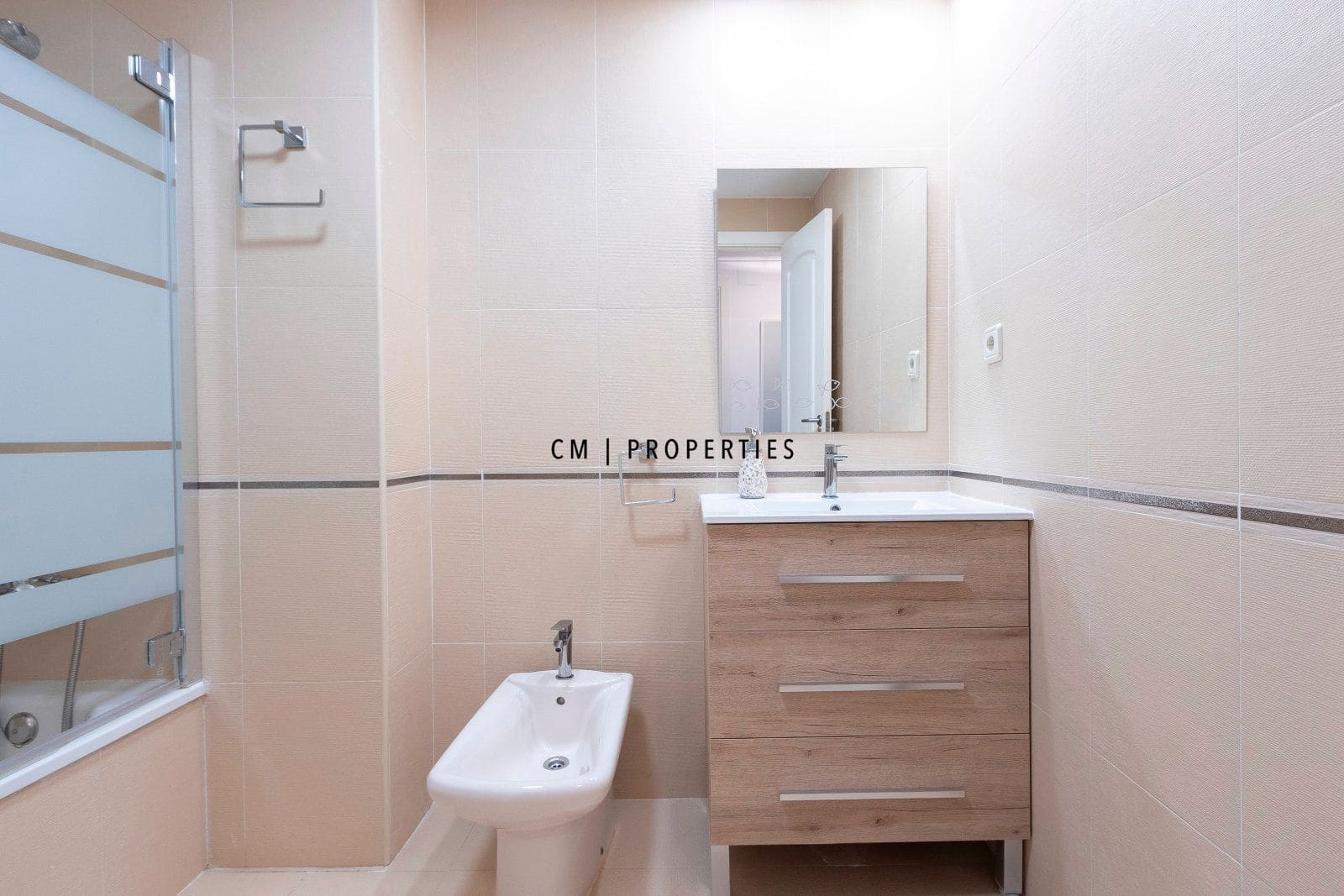 3 sypialnia Mieszkanie do wynajęcia w Sagunto / Sagunt z basenem garażem - 1 180 € (Ref: 9445429)