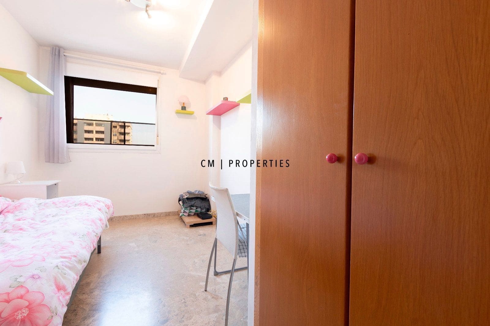 2 makuuhuone Asunto vuokrattavana paikassa Valencia kaupunki mukana uima-altaan 
autotalli - 1 400 € (Ref: 9448512)