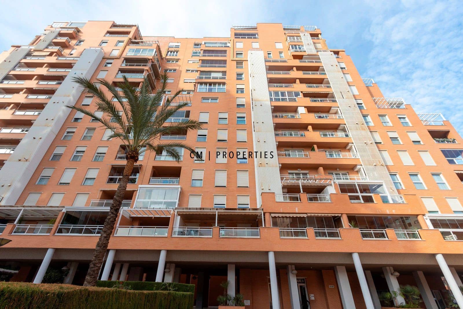 2 makuuhuone Asunto vuokrattavana paikassa Valencia kaupunki mukana uima-altaan 
autotalli - 1 400 € (Ref: 9448512)