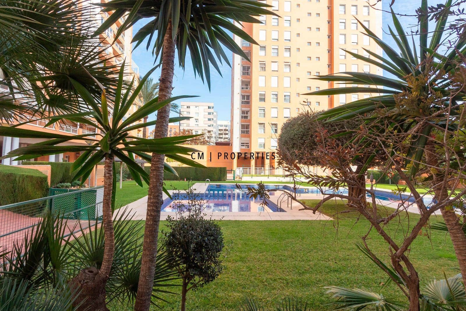 2 makuuhuone Asunto vuokrattavana paikassa Valencia kaupunki mukana uima-altaan 
autotalli - 1 400 € (Ref: 9448512)