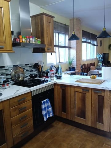 Chalet de 3 habitaciones en Godella en venta con piscina garaje - 180.000 € (Ref: 9452960)