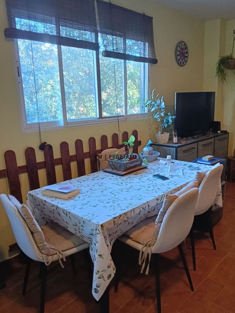 Chalet de 3 habitaciones en Godella en venta con piscina garaje - 180.000 € (Ref: 9452960)