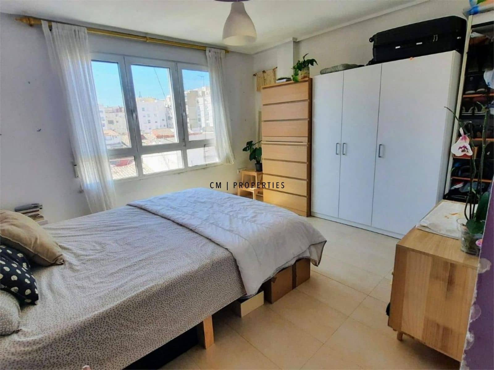 3 soverom Leilighet til leie i Valencia by - € 1 650 (Ref: 9452961)