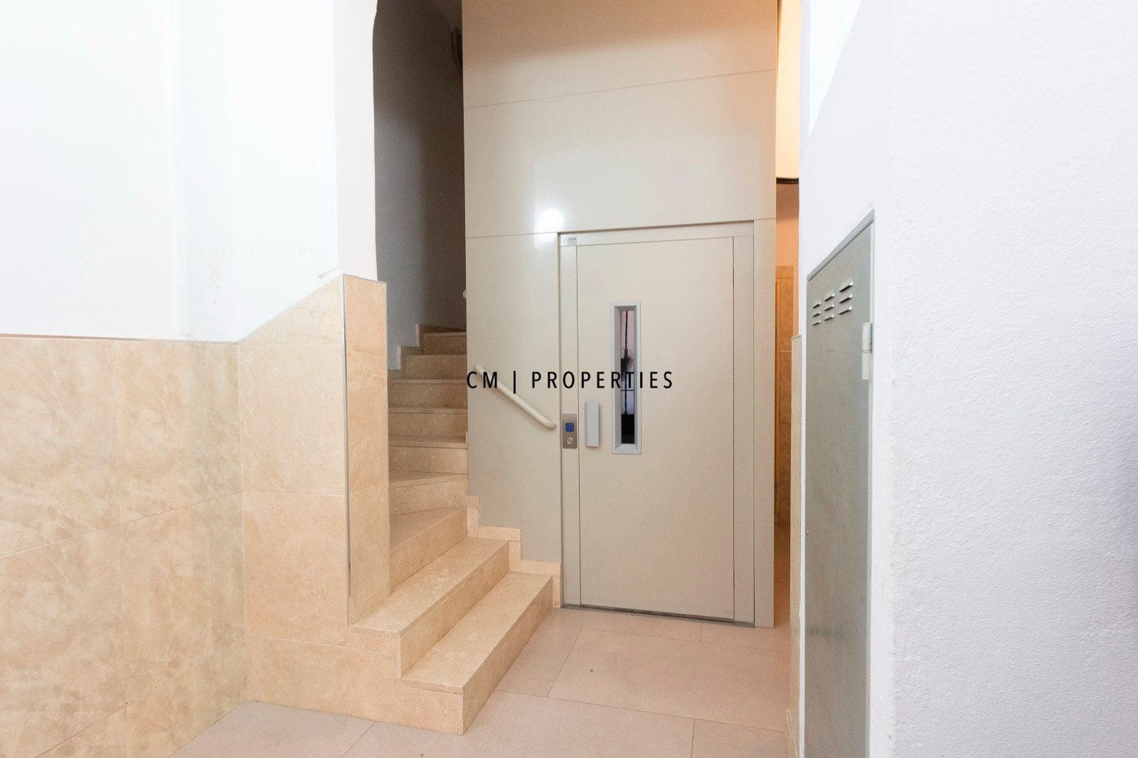 3 makuuhuone Asunto myytävänä paikassa Valencia kaupunki - 339 000 € (Ref: 9453636)