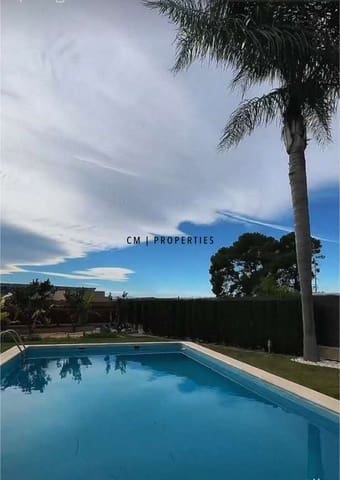 4 slaapkamer Villa te koop in San Antonio de Benagéber met zwembad - € 750.000 (Ref: 9455713)