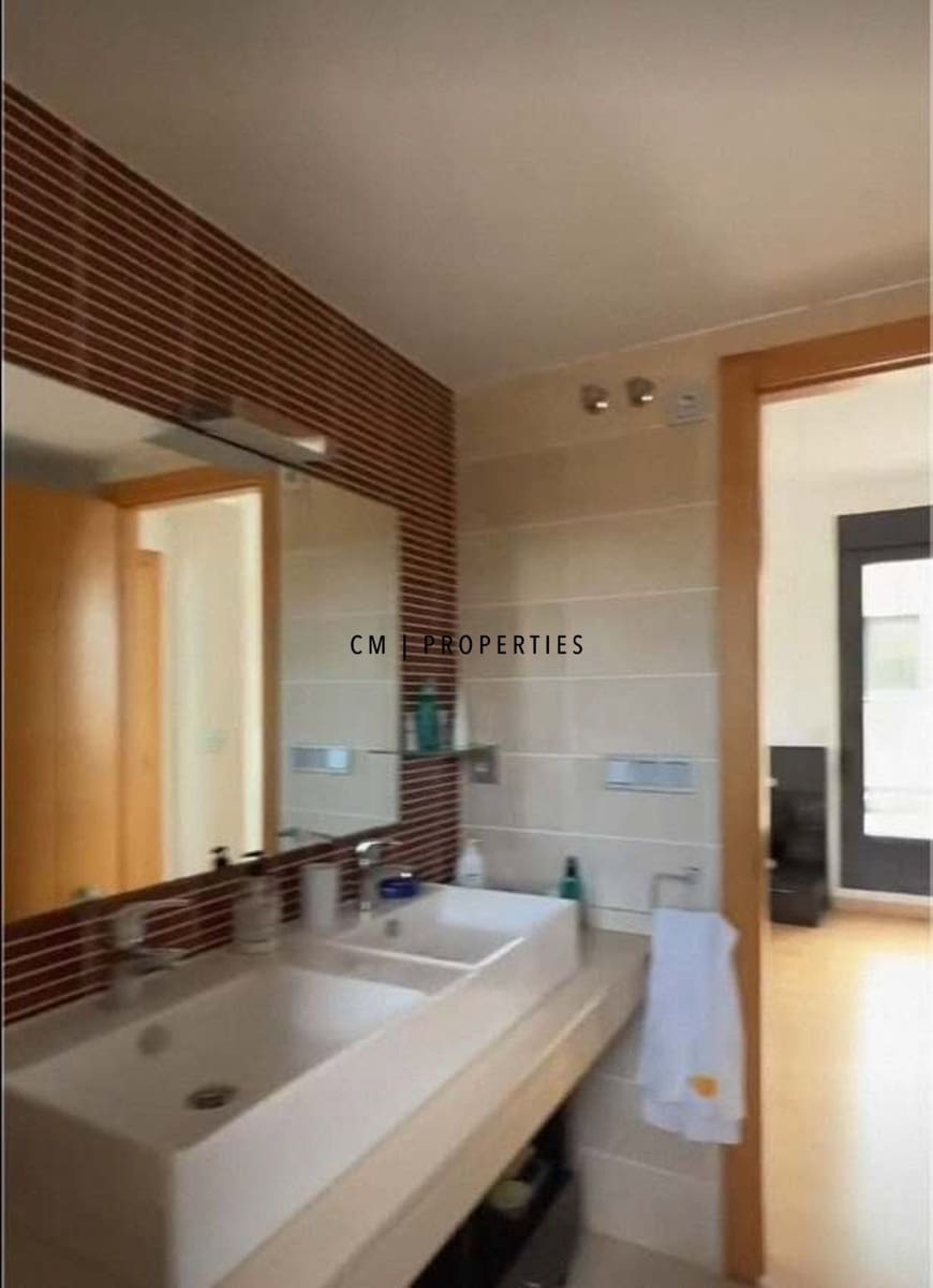 4 makuuhuone Huvila myytävänä paikassa San Antonio de Benageber mukana uima-altaan - 750 000 € (Ref: 9455713)