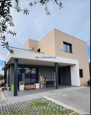 4 slaapkamer Villa te koop in San Antonio de Benagéber met zwembad - € 750.000 (Ref: 9455713)