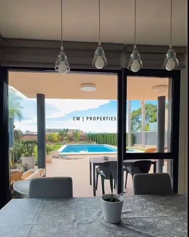 4 slaapkamer Villa te koop in San Antonio de Benagéber met zwembad - € 750.000 (Ref: 9455713)