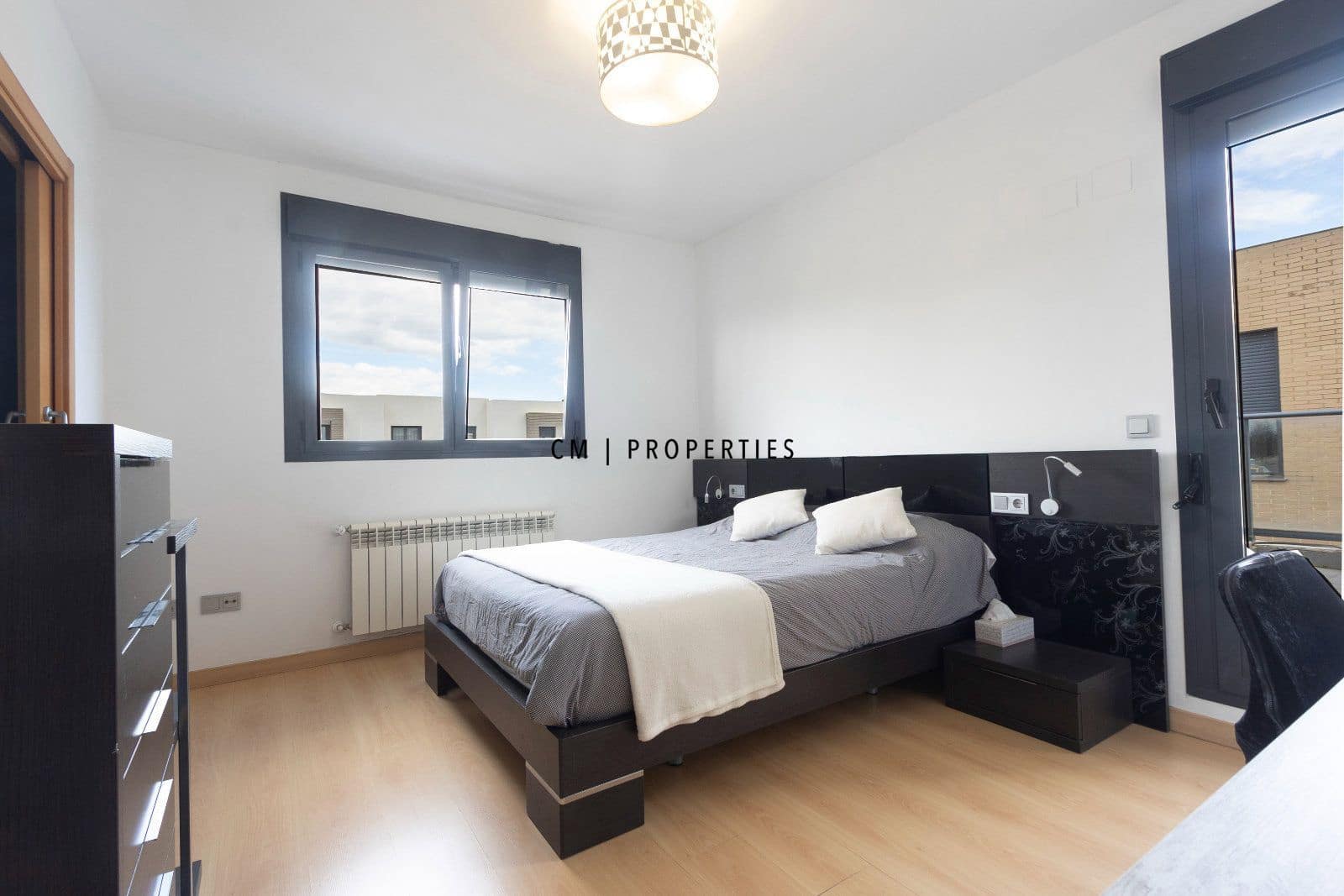 4 bedroom Villa for sale in San Antonio de Benageber with pool - € 750,000 (Ref: 9455713)