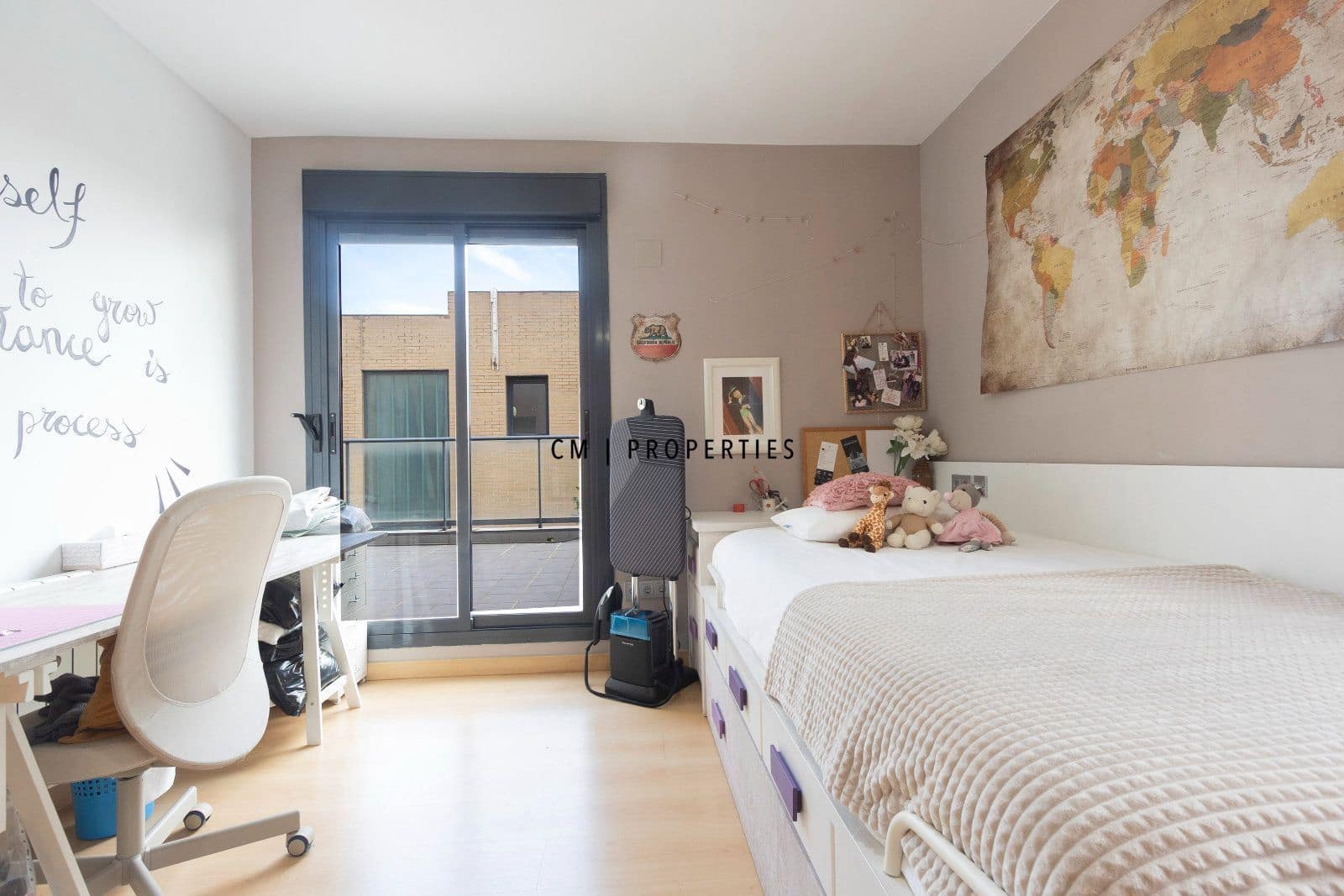 4 bedroom Villa for sale in San Antonio de Benageber with pool - € 750,000 (Ref: 9455713)