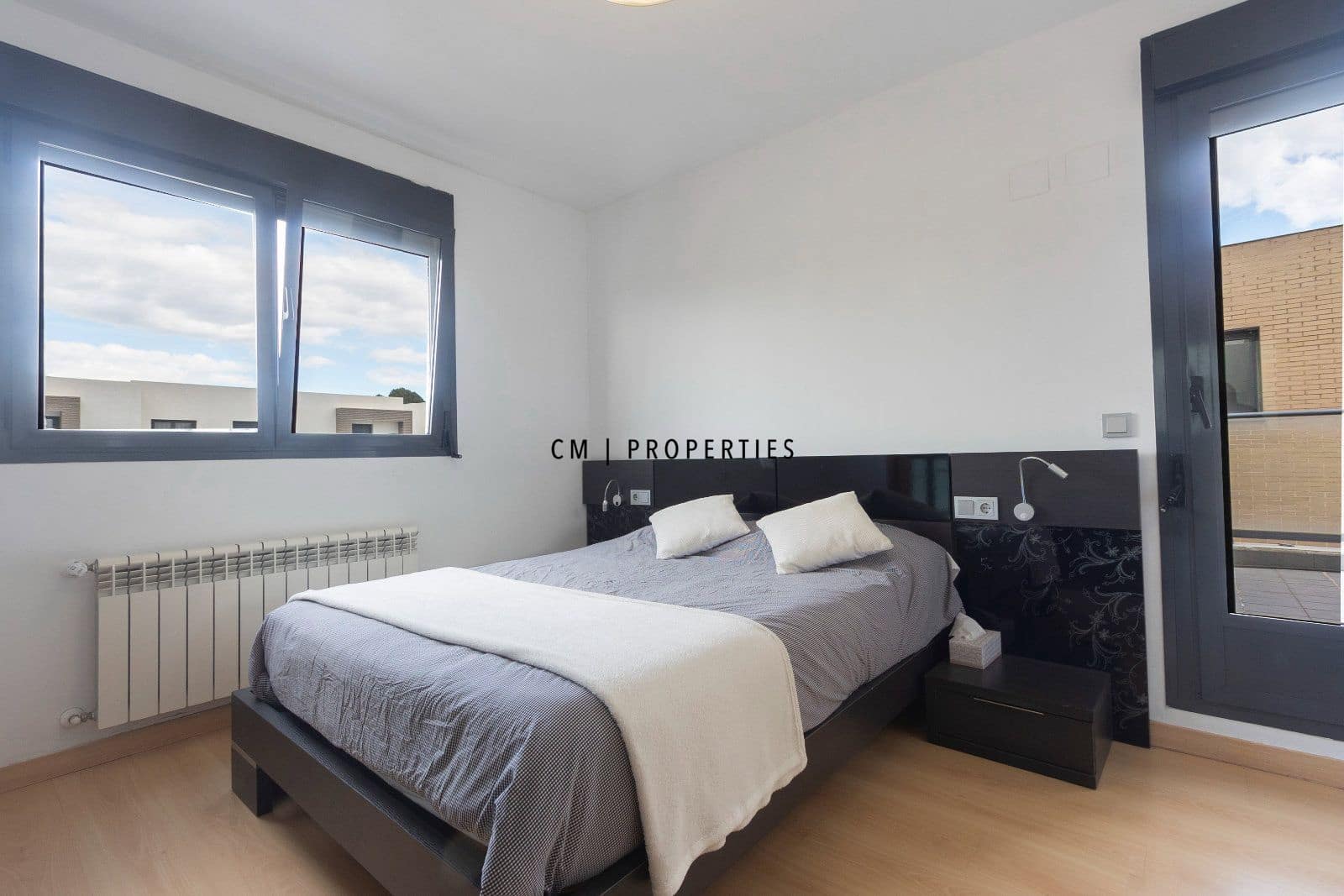 4 bedroom Villa for sale in San Antonio de Benageber with pool - € 750,000 (Ref: 9455713)