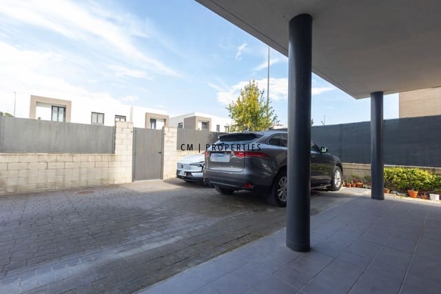 4 soveværelse Villa til salg i San Antonio de Benagéber med swimmingpool - € 750.000 (Ref: 9455713)