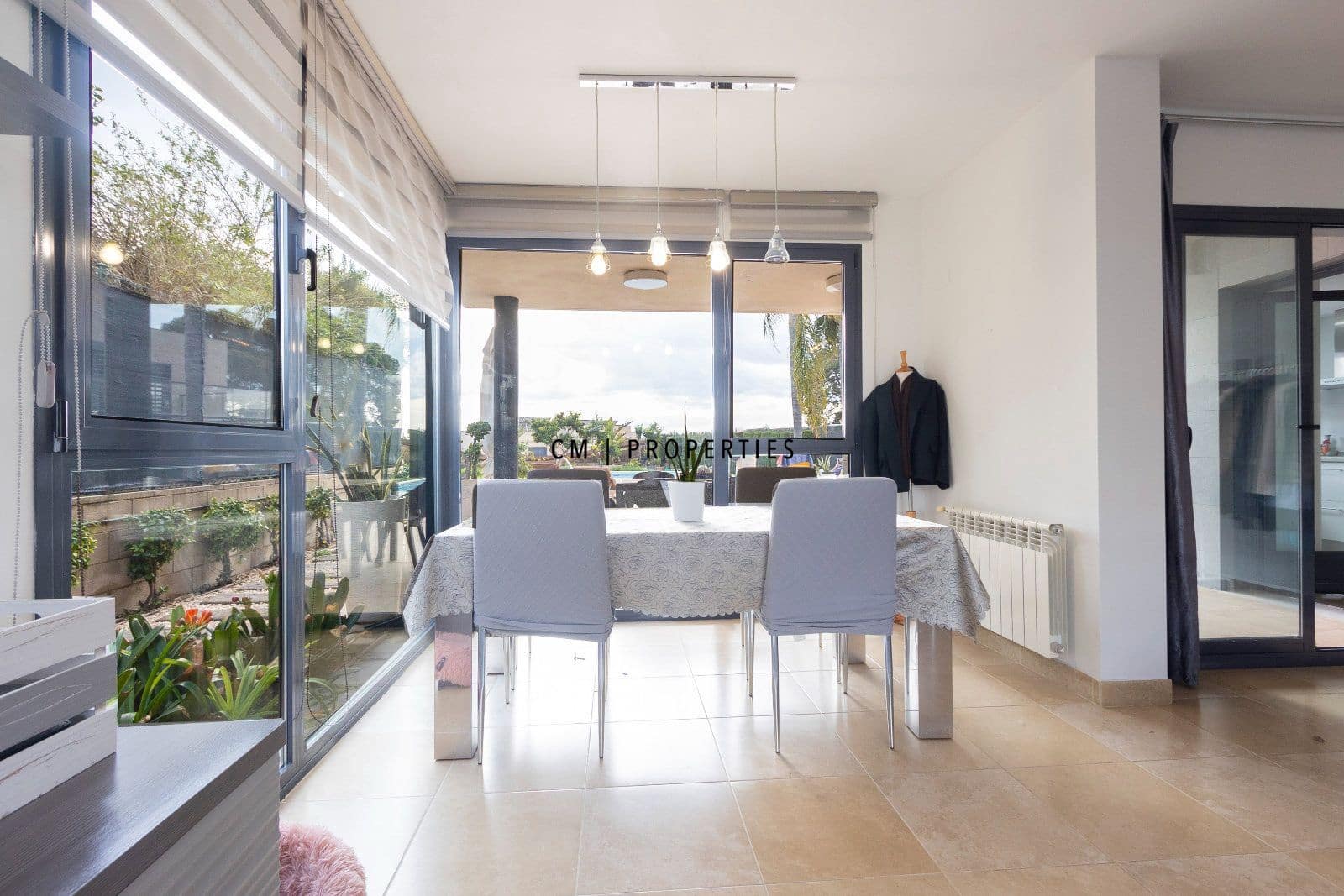 4 bedroom Villa for sale in San Antonio de Benageber with pool - € 750,000 (Ref: 9455713)