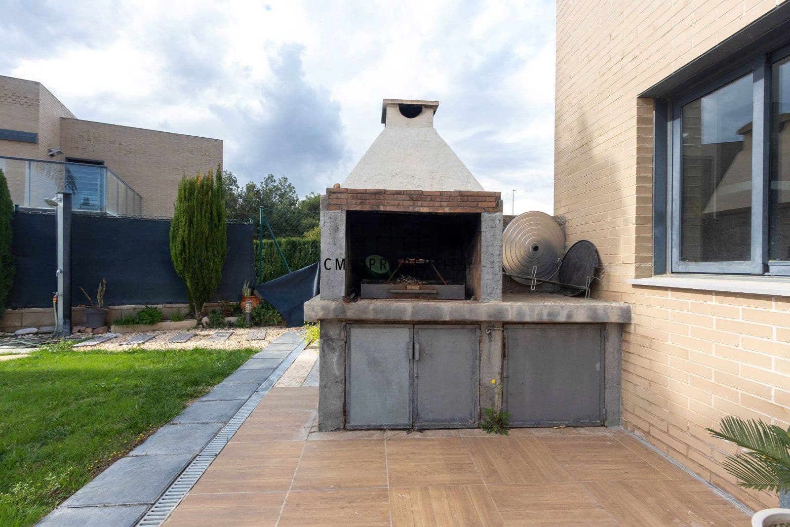 4 bedroom Villa for sale in San Antonio de Benageber with pool - € 750,000 (Ref: 9455713)