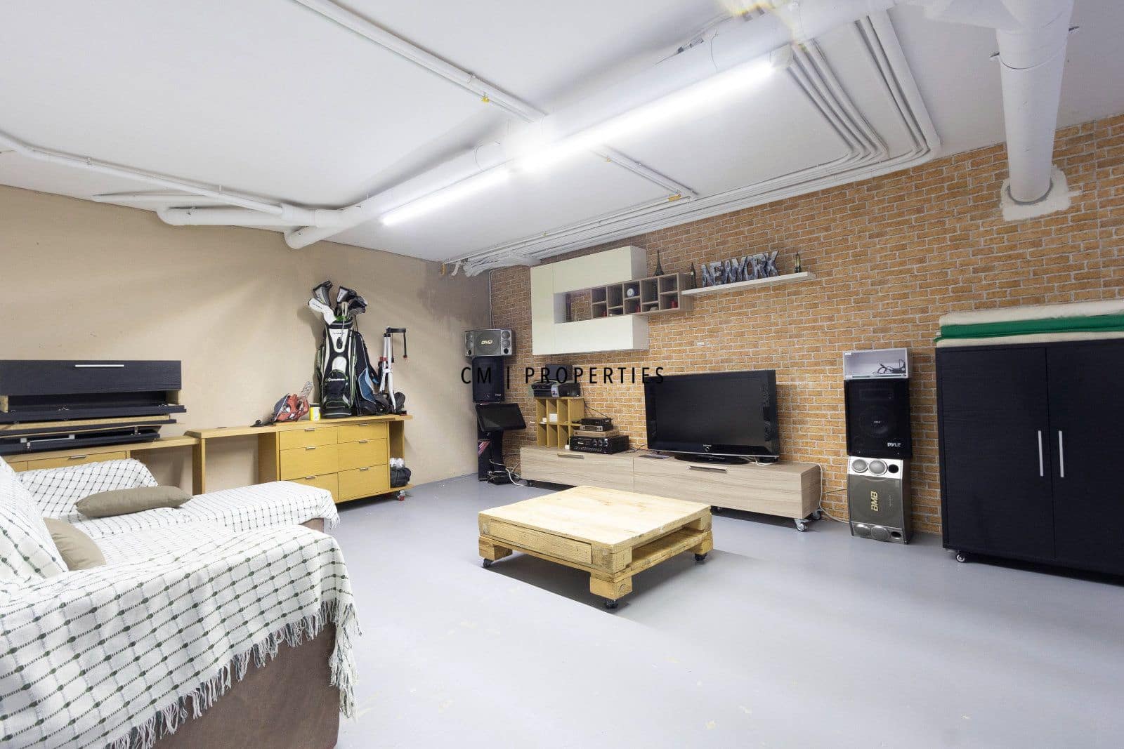 4 bedroom Villa for sale in San Antonio de Benageber with pool - € 750,000 (Ref: 9455713)