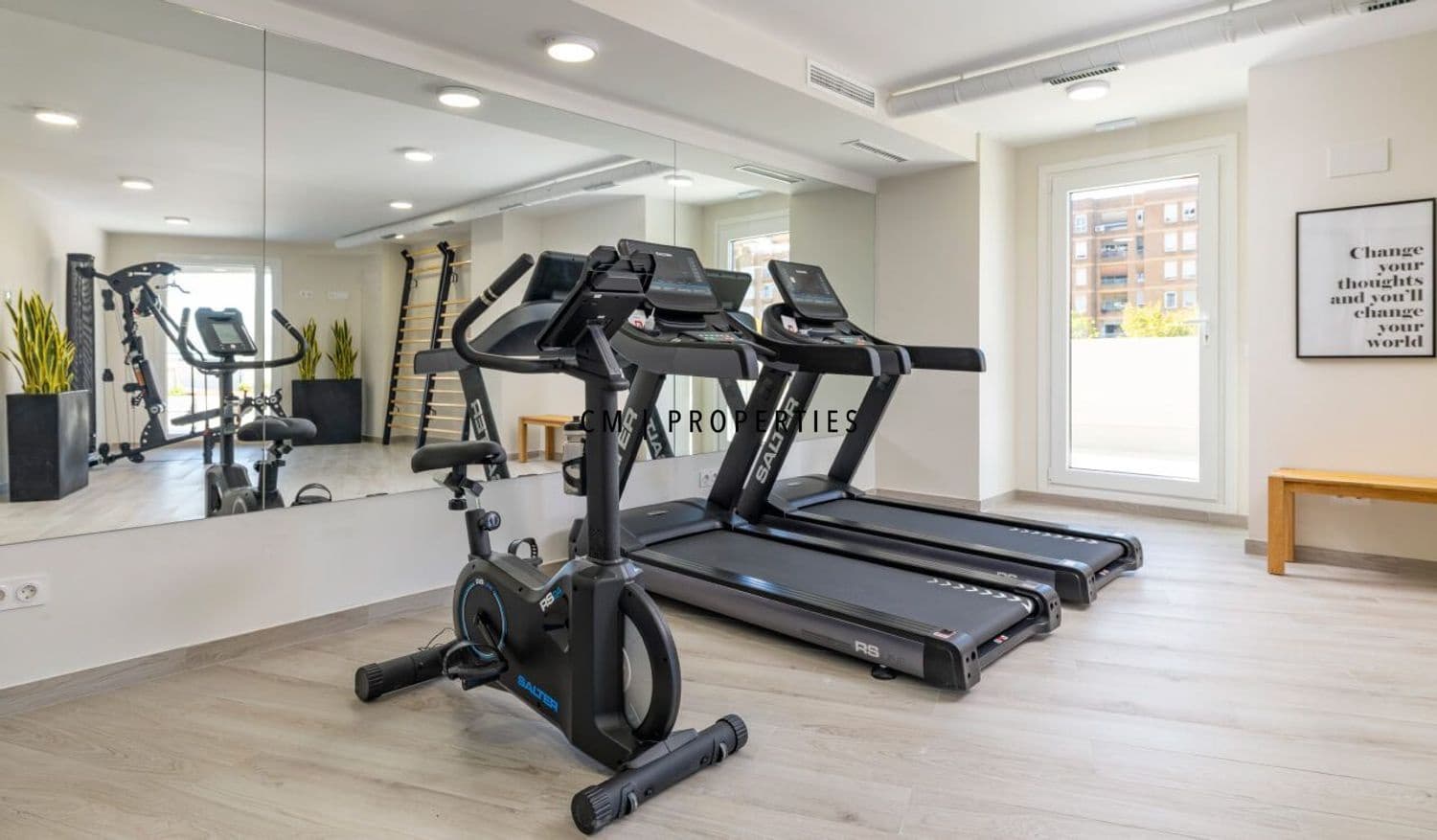 Bureau à louer à Valence ville avec garage - 1 100 € (Ref: 9460701)