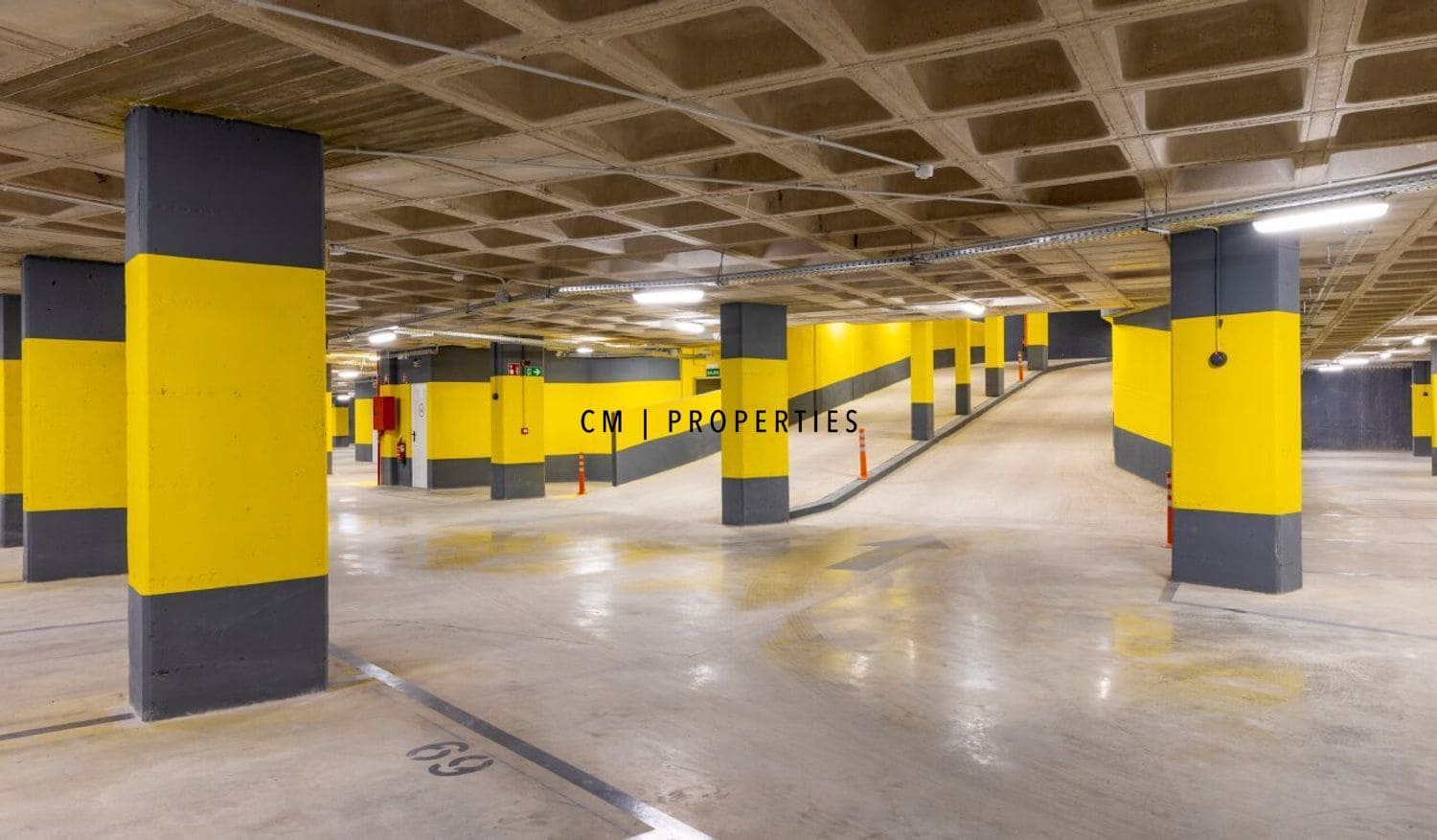 Bureau à louer à Valence ville avec garage - 1 100 € (Ref: 9460701)