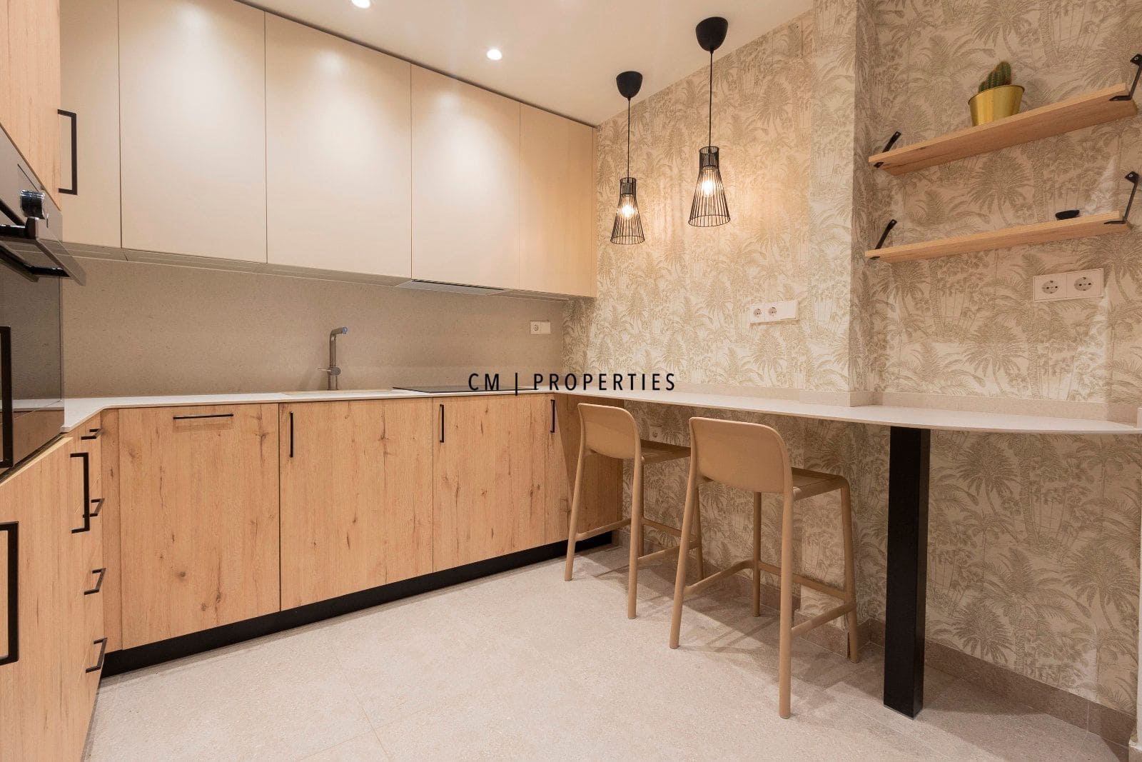 1 bedroom Penthouse for rent in Valencia city - € 1,150 (Ref: 9462677)