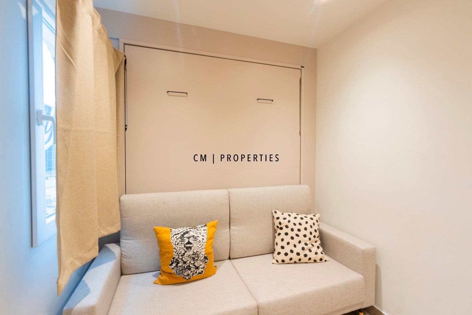 1 bedroom Penthouse for rent in Valencia city - € 1,150 (Ref: 9462677)