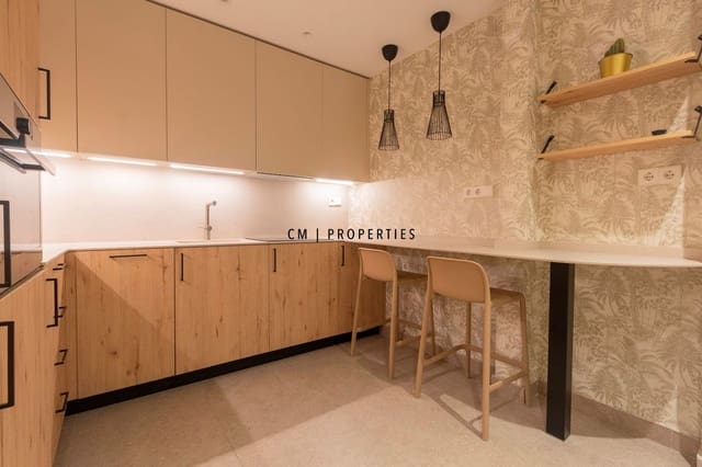 1 soverom Penthouse til leie i Valencia by - € 1 150 (Ref: 9462677)