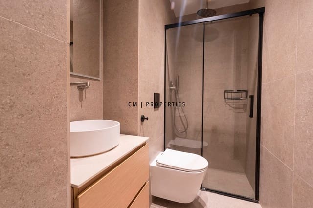 1 soverom Penthouse til leie i Valencia by - € 1 150 (Ref: 9462677)