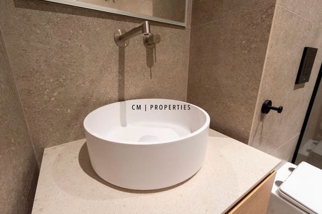 1 soverom Penthouse til leie i Valencia by - € 1 150 (Ref: 9462677)