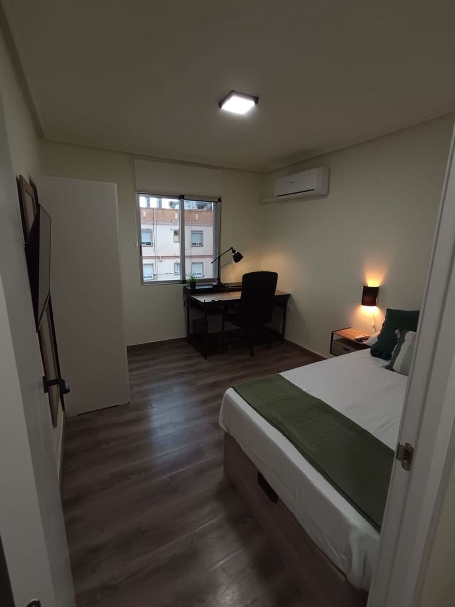 3 camera da letto Appartamento da affittare in Valencia citta - 1.250 € (Rif: 9462804)